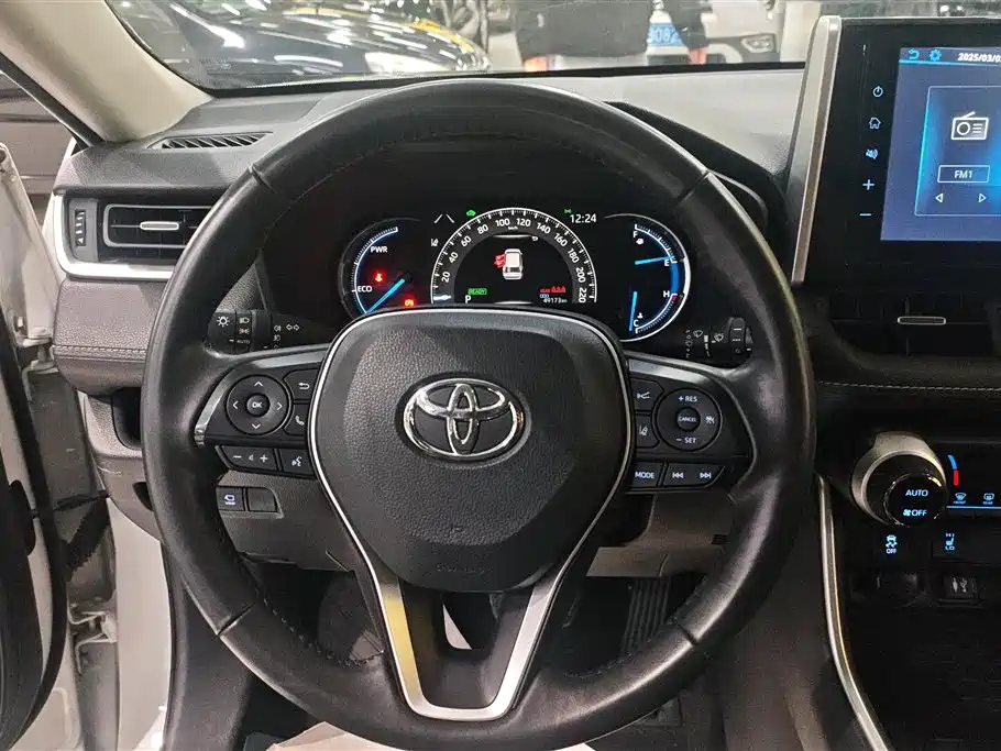 TOYOTA RAV4 RONGFANG