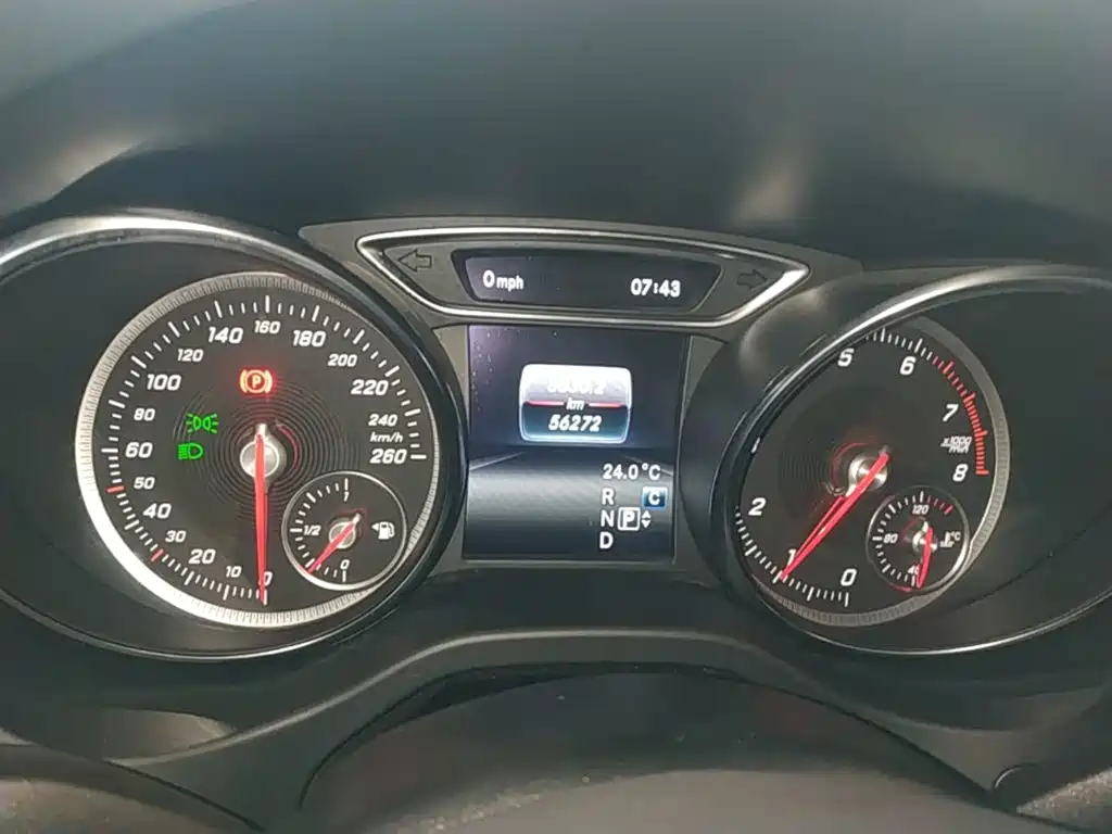 Mercedes-Benz GLA — миниатюра 12