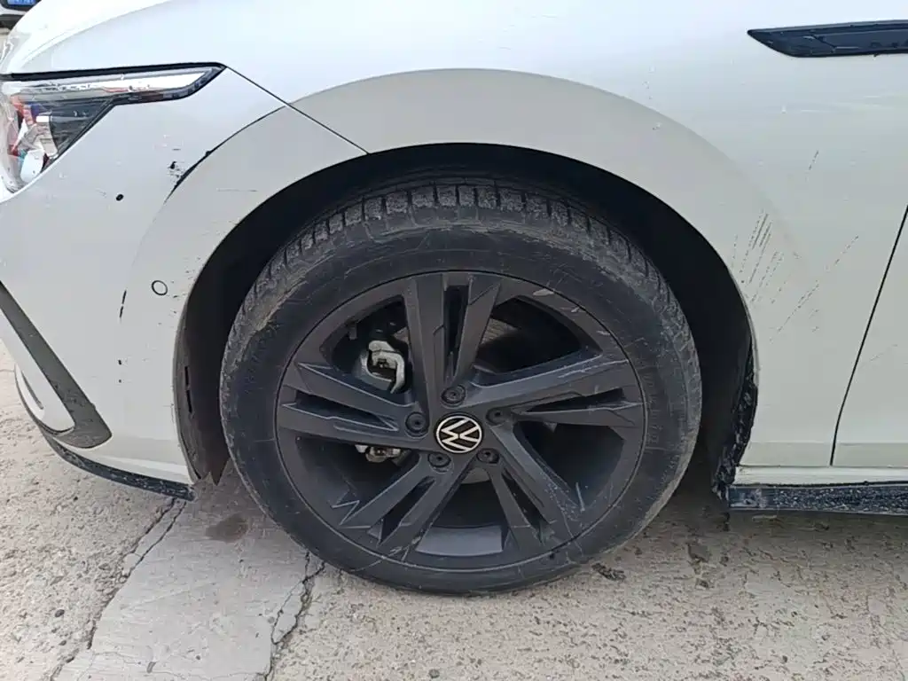 Volkswagen Golf — миниатюра 25