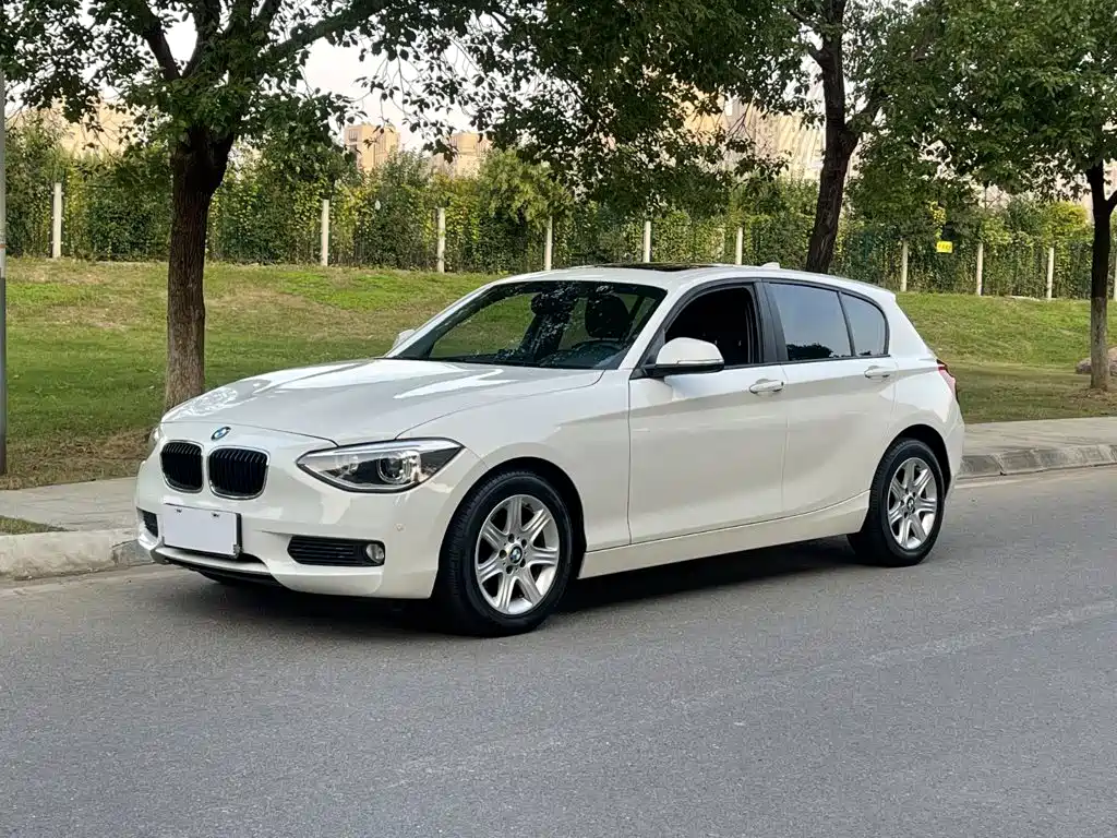 BMW 1 Series (Import) — миниатюра 2