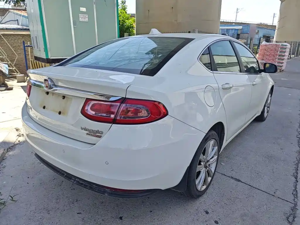 Fiat Viaggio — миниатюра 7