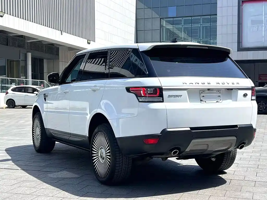 Land Rover Sport — миниатюра 2