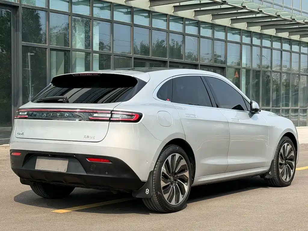 AITO AITO M5 — миниатюра 4