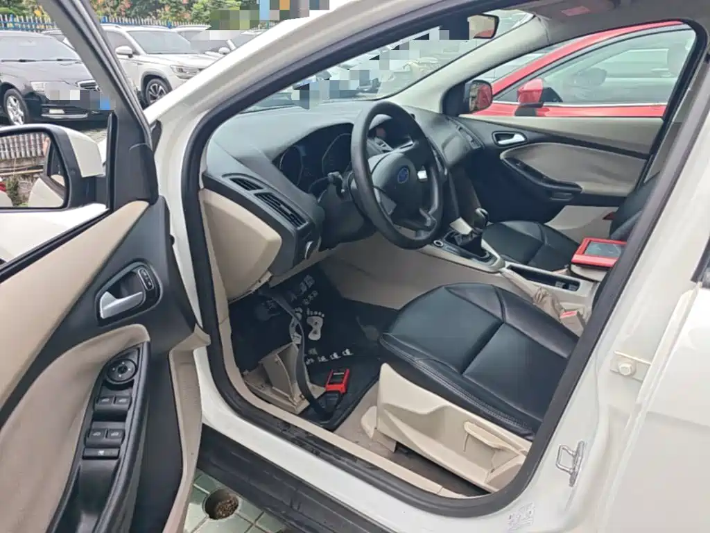 Ford Focus — миниатюра 16