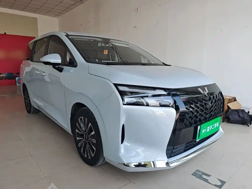 Wuling Xingguang 730 New Energy — миниатюра 4