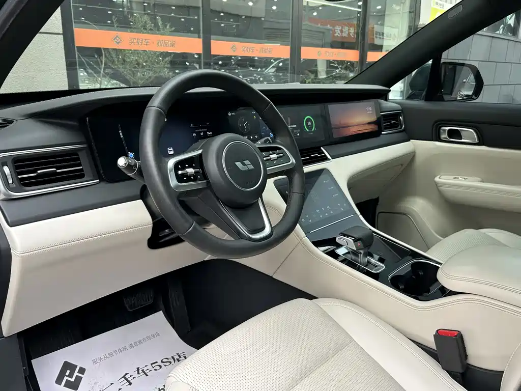 Li Auto Li ONE - фото 8