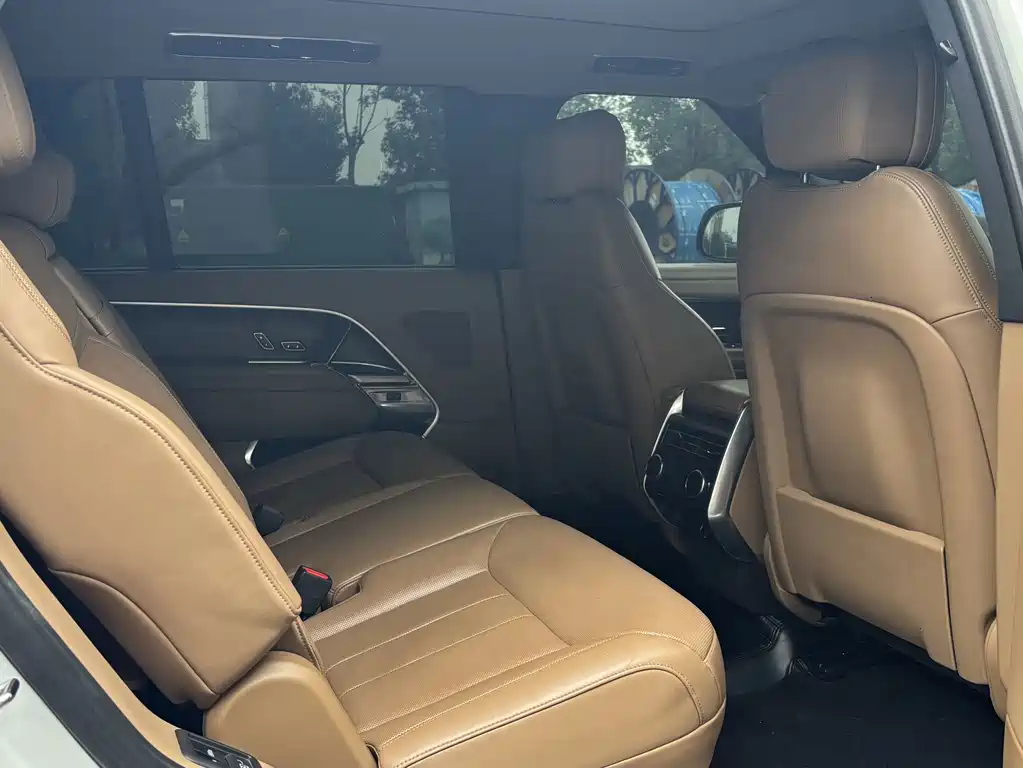 Land Rover Range Rover — миниатюра 7