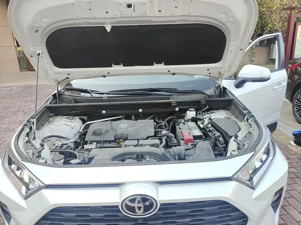 Toyota RAV4 — миниатюра 20
