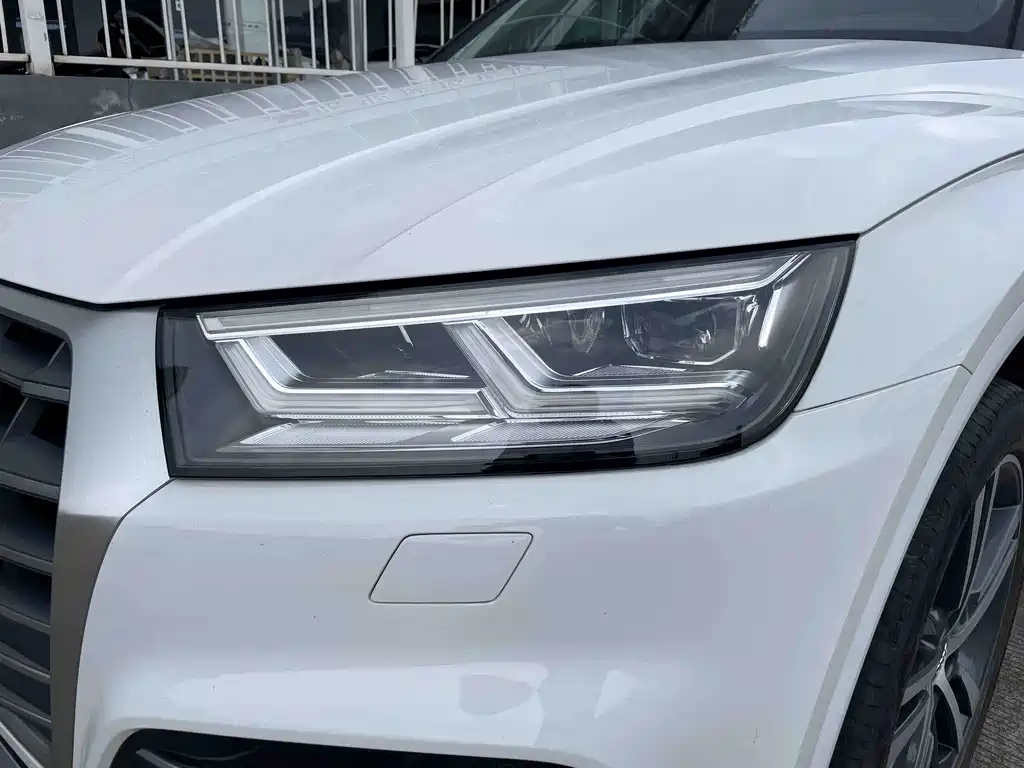 Audi Q5L — миниатюра 7