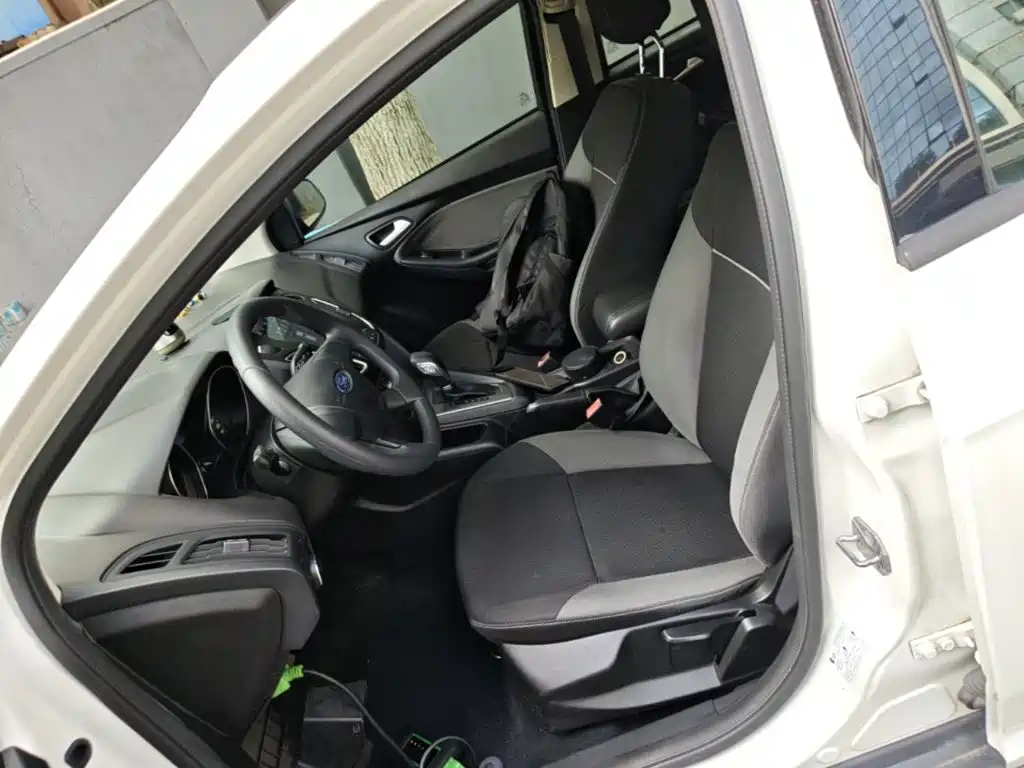 Ford Focus — миниатюра 15