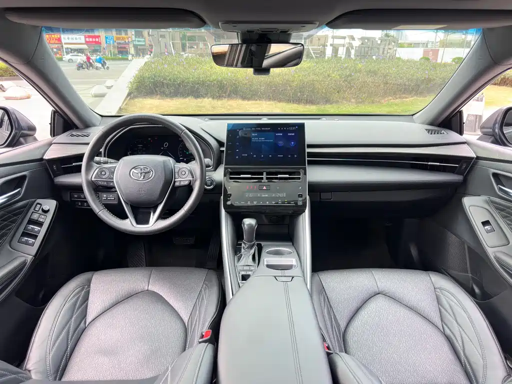 Toyota Avalon — миниатюра 11