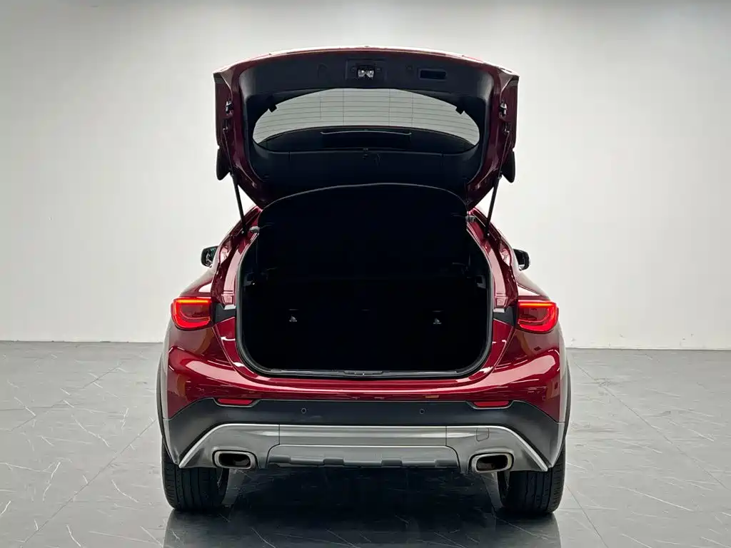 Infiniti QX30 — миниатюра 10