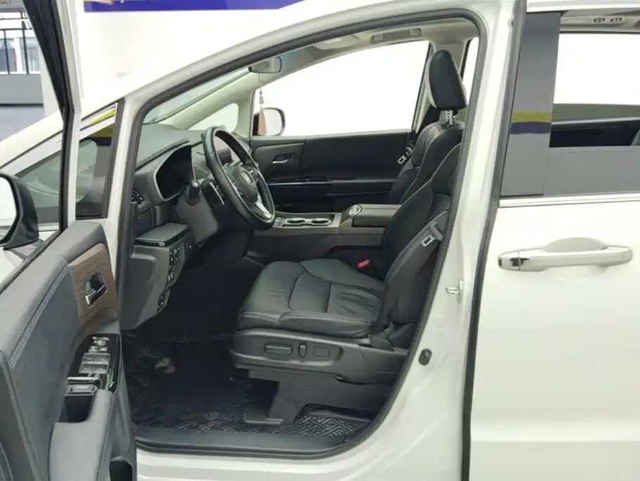 Honda Odyssey — миниатюра 9