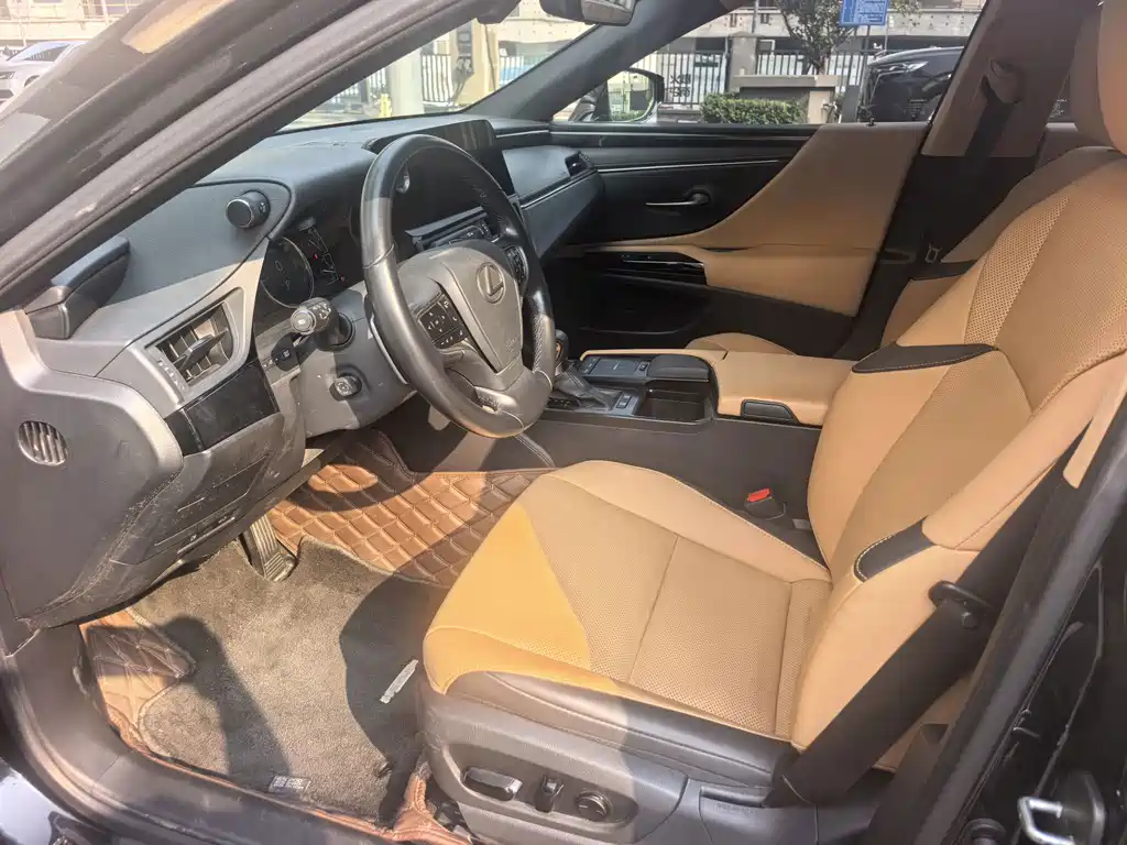 Lexus ES — миниатюра 2