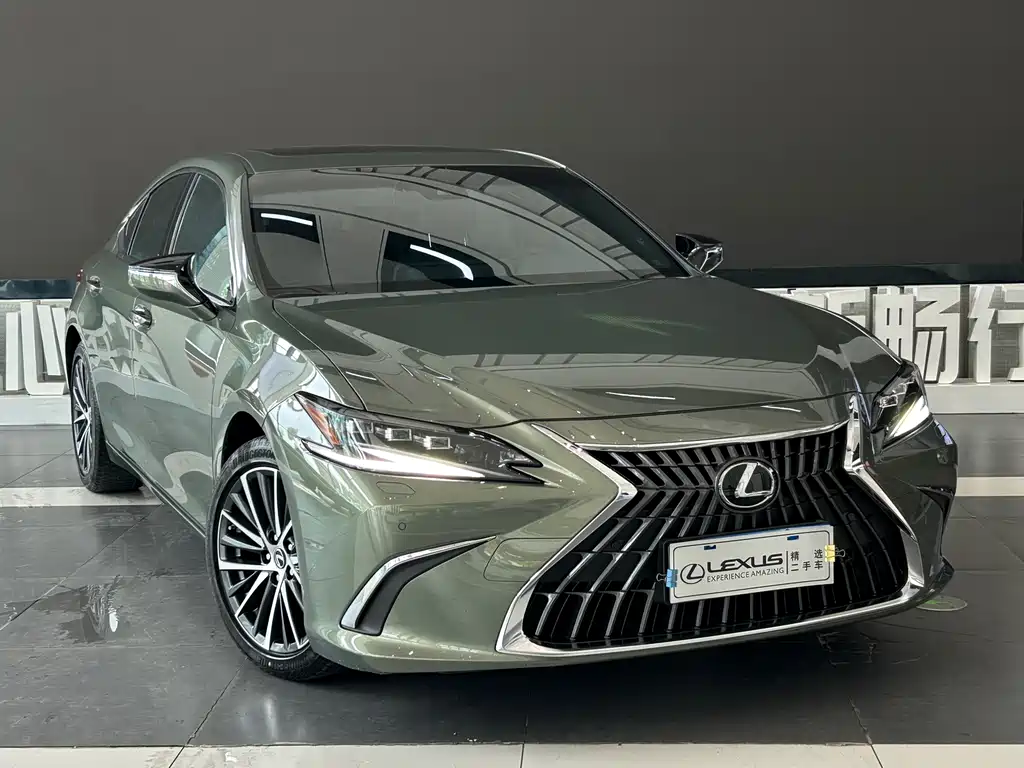 Lexus ES — миниатюра 3