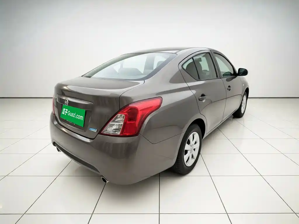 Nissan Sunny — миниатюра 4