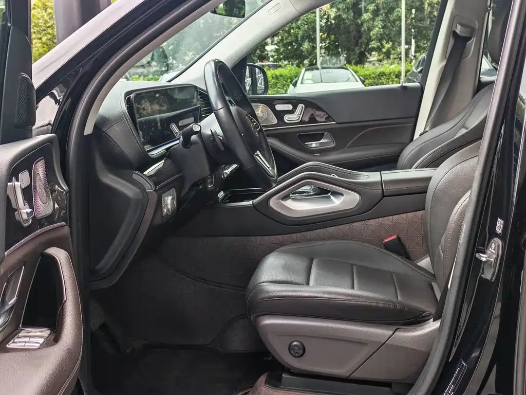 Mercedes-Benz GLE (Import) — миниатюра 7