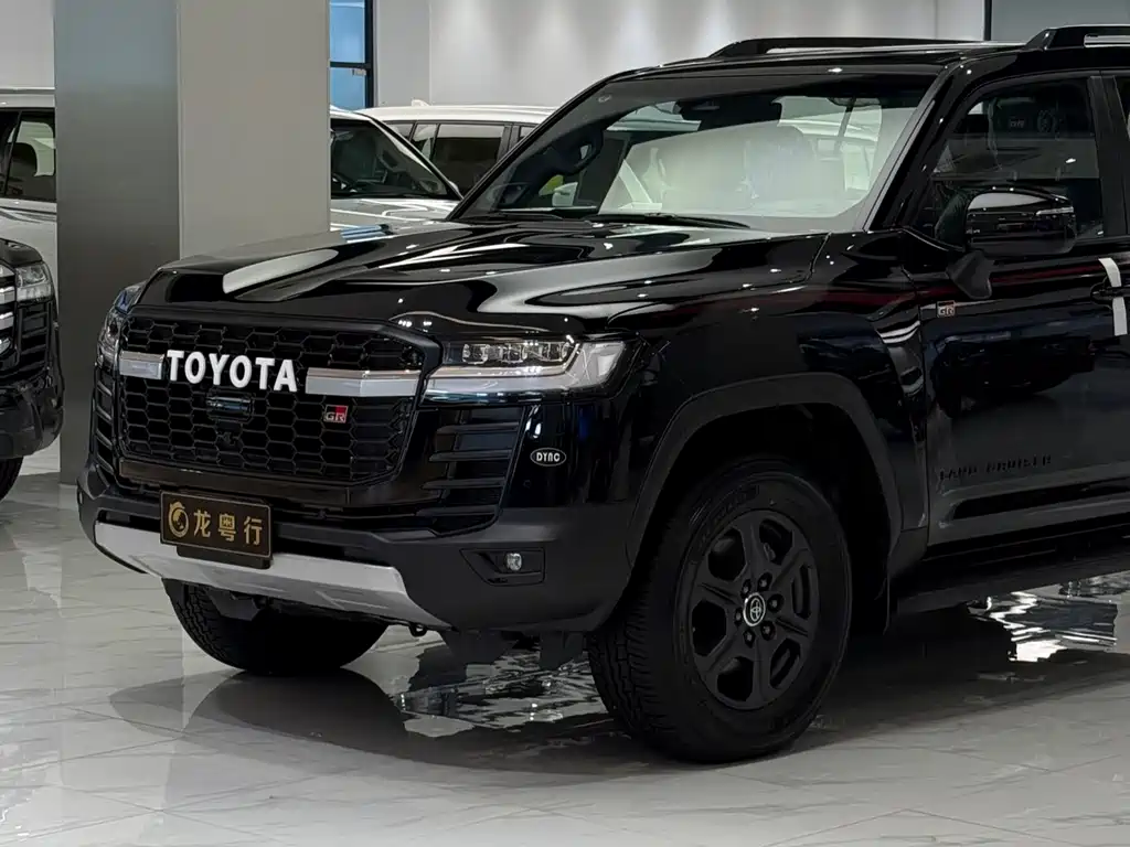 Toyota Land Cruiser LC300 2025 3.3T