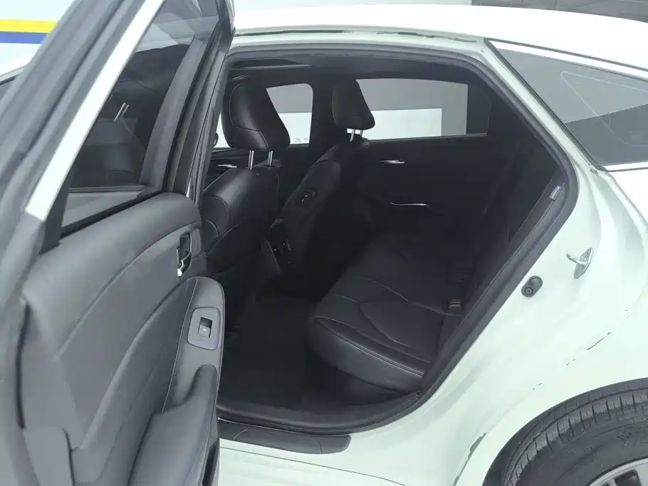 Toyota Avalon — миниатюра 11