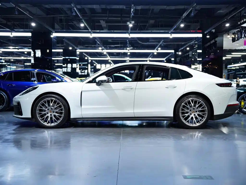 Porsche Panamera — миниатюра 5