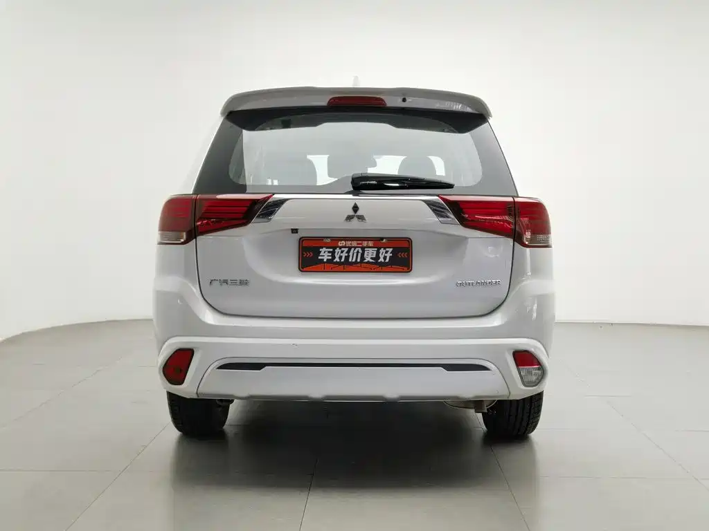 Mitsubishi Outlander — миниатюра 4