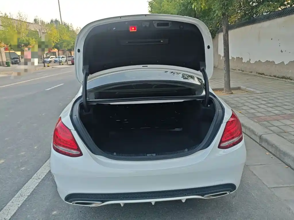 Mercedes-Benz C-Class — миниатюра 19