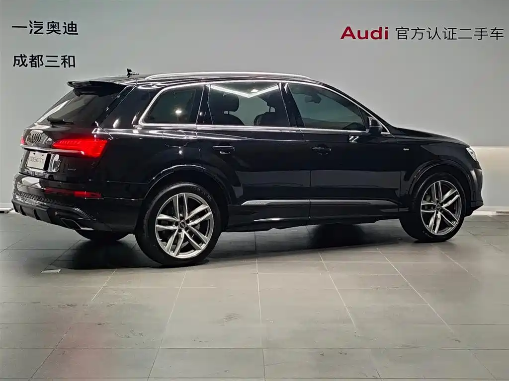 Audi Q7 — миниатюра 4