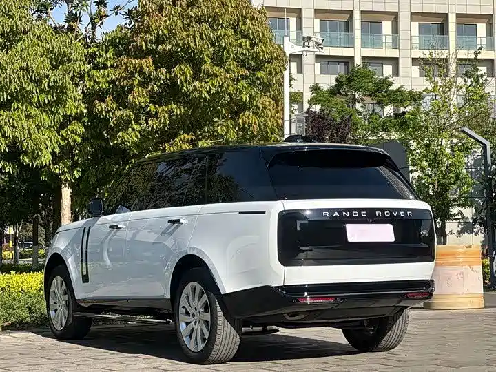 Land Rover Range Rover — миниатюра 6