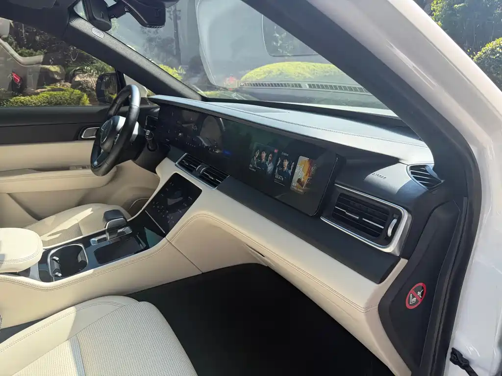 Li Auto ONE 2021 6 мест