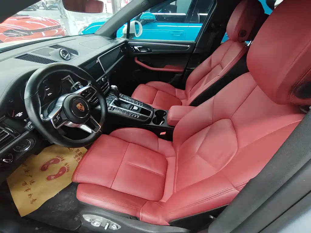 Porsche Macan — миниатюра 4