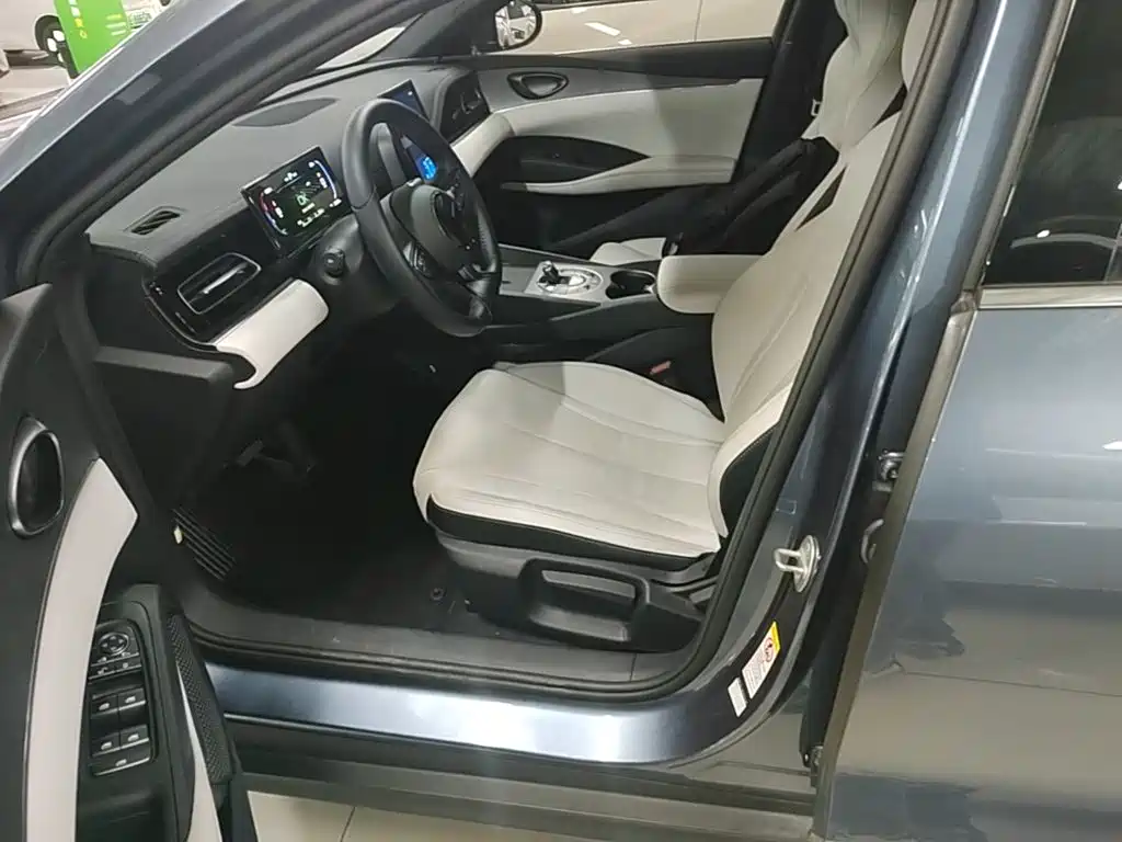 BYD Seal 06 — миниатюра 15