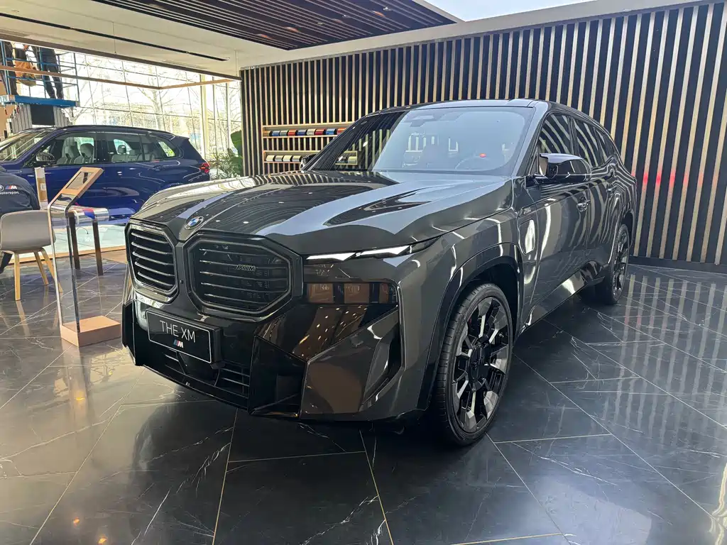 BMW XM 0