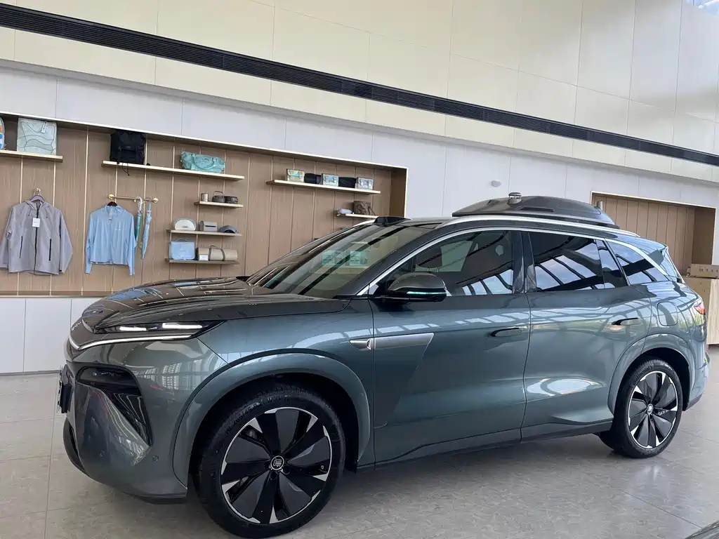 BYD Tang L L 2025 DM 175KM