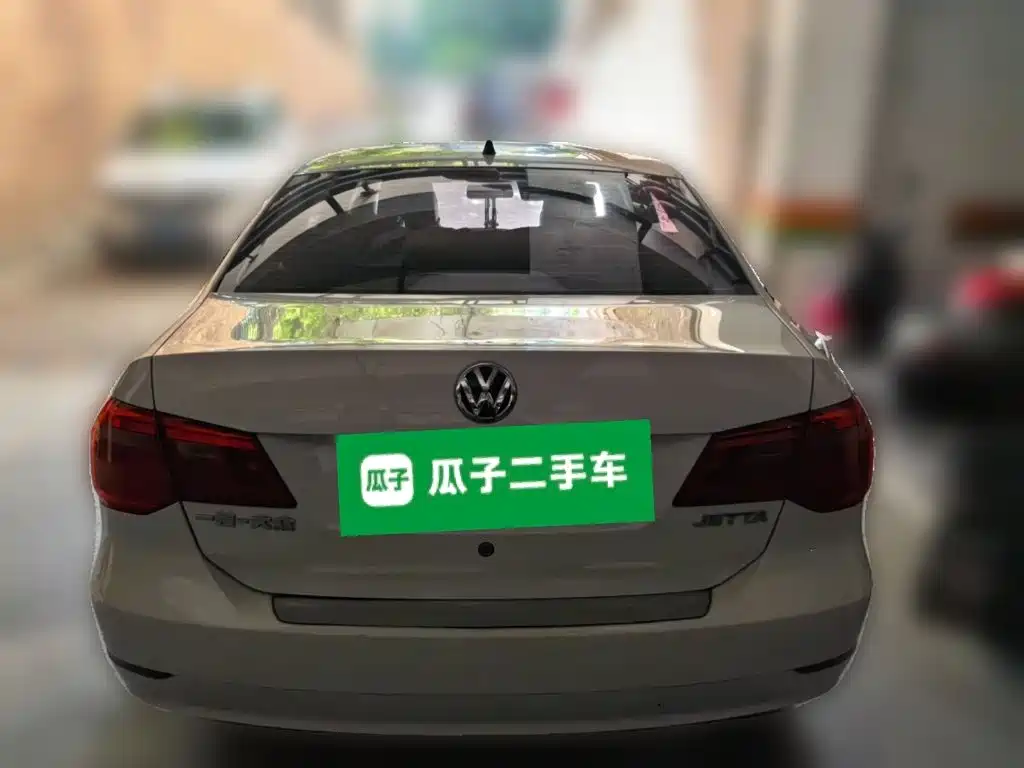 Volkswagen Jetta — миниатюра 3