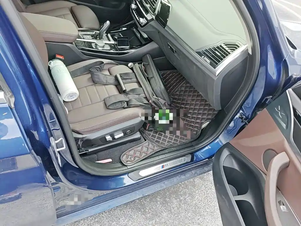 BMW X3 — миниатюра 9
