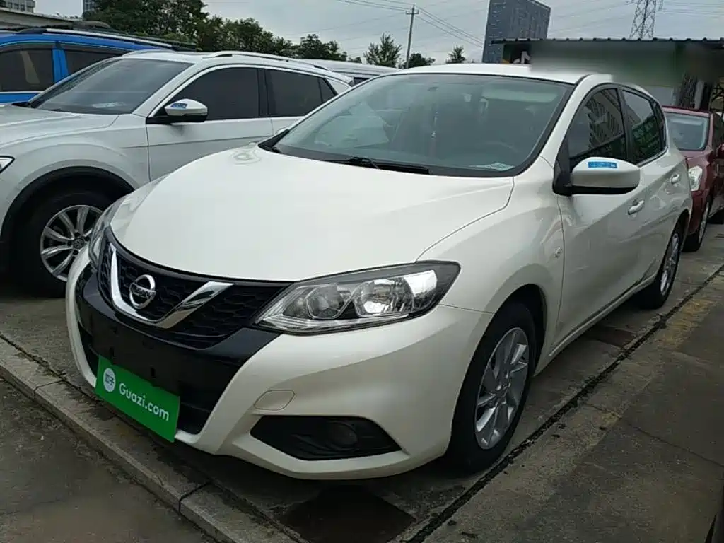 Nissan Tiida — миниатюра 2
