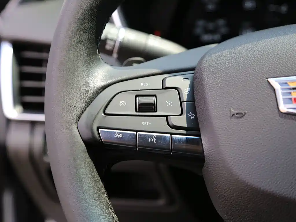 Cadillac CT5 — миниатюра 10