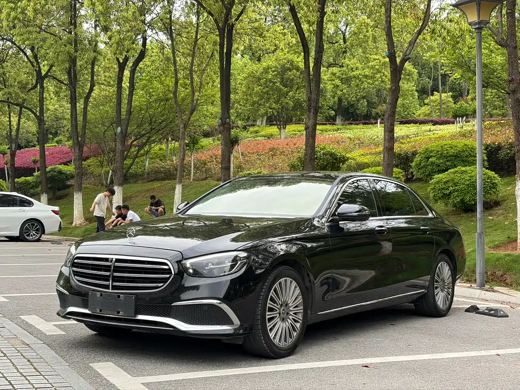 Mercedes-Benz E-Class 2021