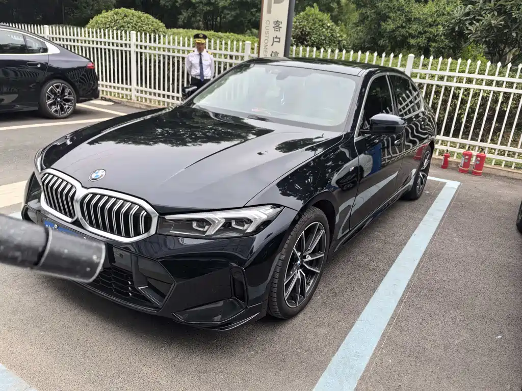 BMW 3 Series 2023