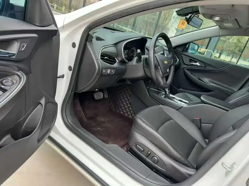 Chevrolet Malibu XL — миниатюра 3
