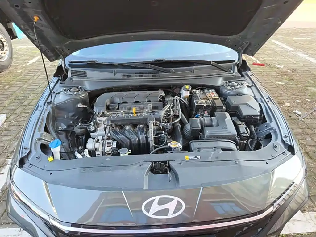 Hyundai Elantra — миниатюра 20