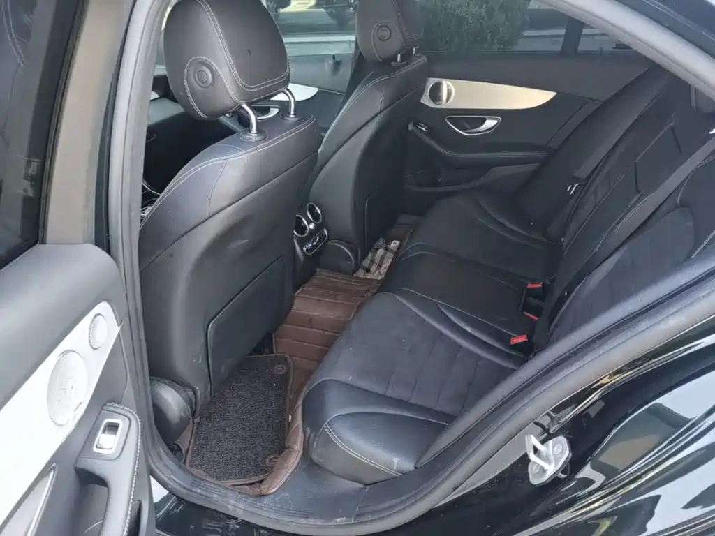 Mercedes-Benz C-Class — миниатюра 17