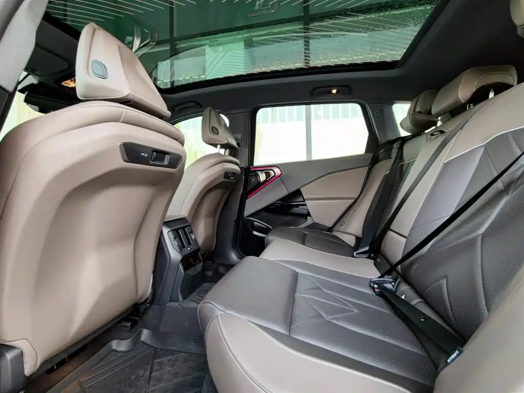 BMW X3 — миниатюра 13