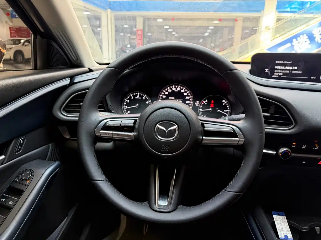 Mazda CX-30 — миниатюра 8