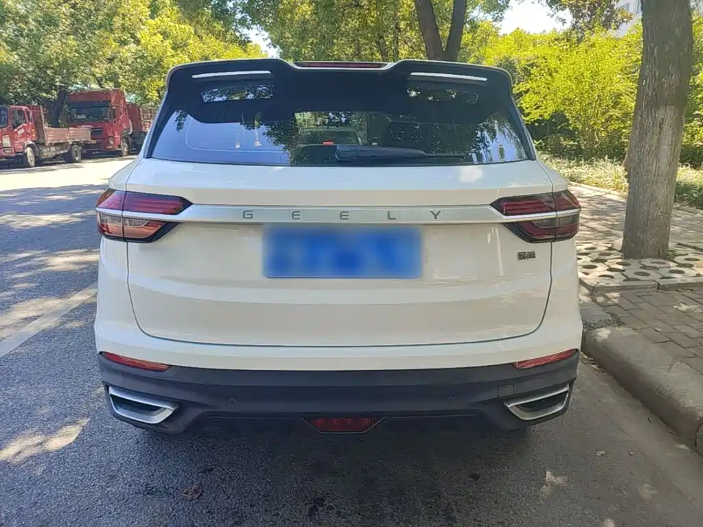 Geely Binyue — миниатюра 6