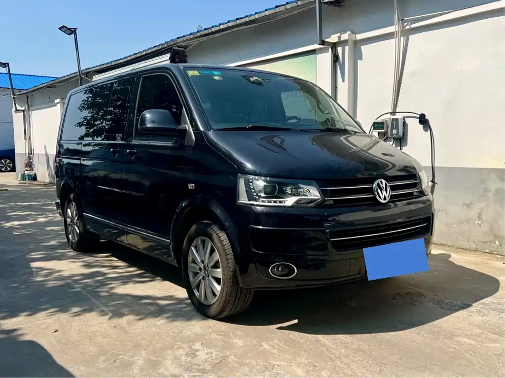 Volkswagen Multivan — миниатюра 3