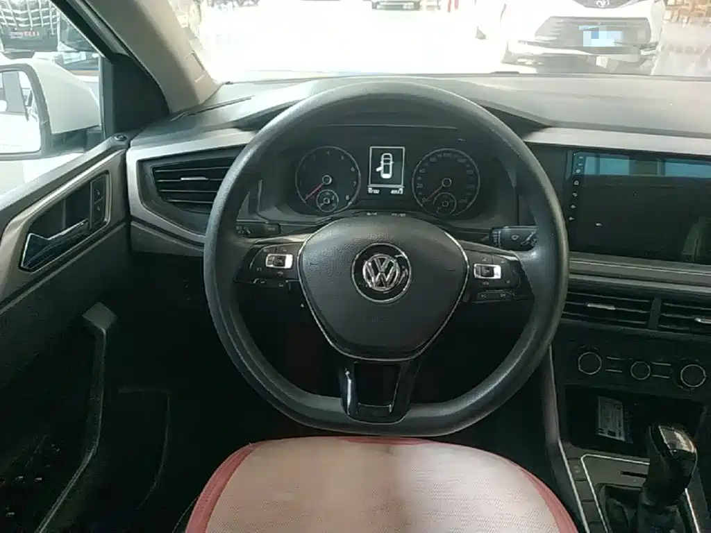 Volkswagen Polo — миниатюра 11