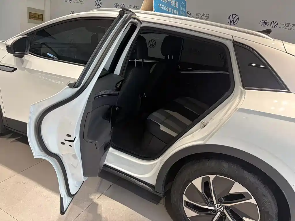 Volkswagen ID.4 Crozz — миниатюра 18