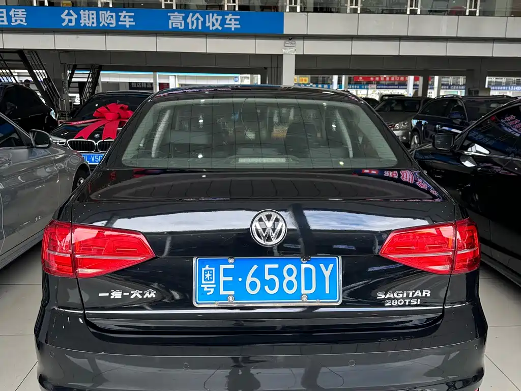Volkswagen Sagitar — миниатюра 6