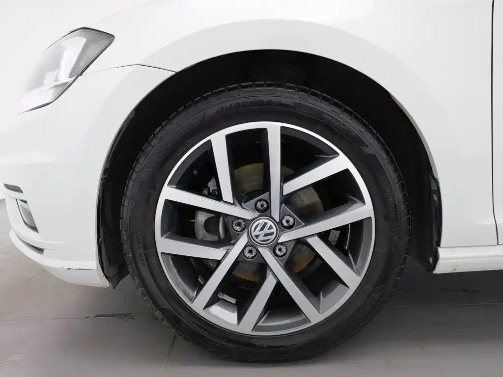Volkswagen Golf — миниатюра 17